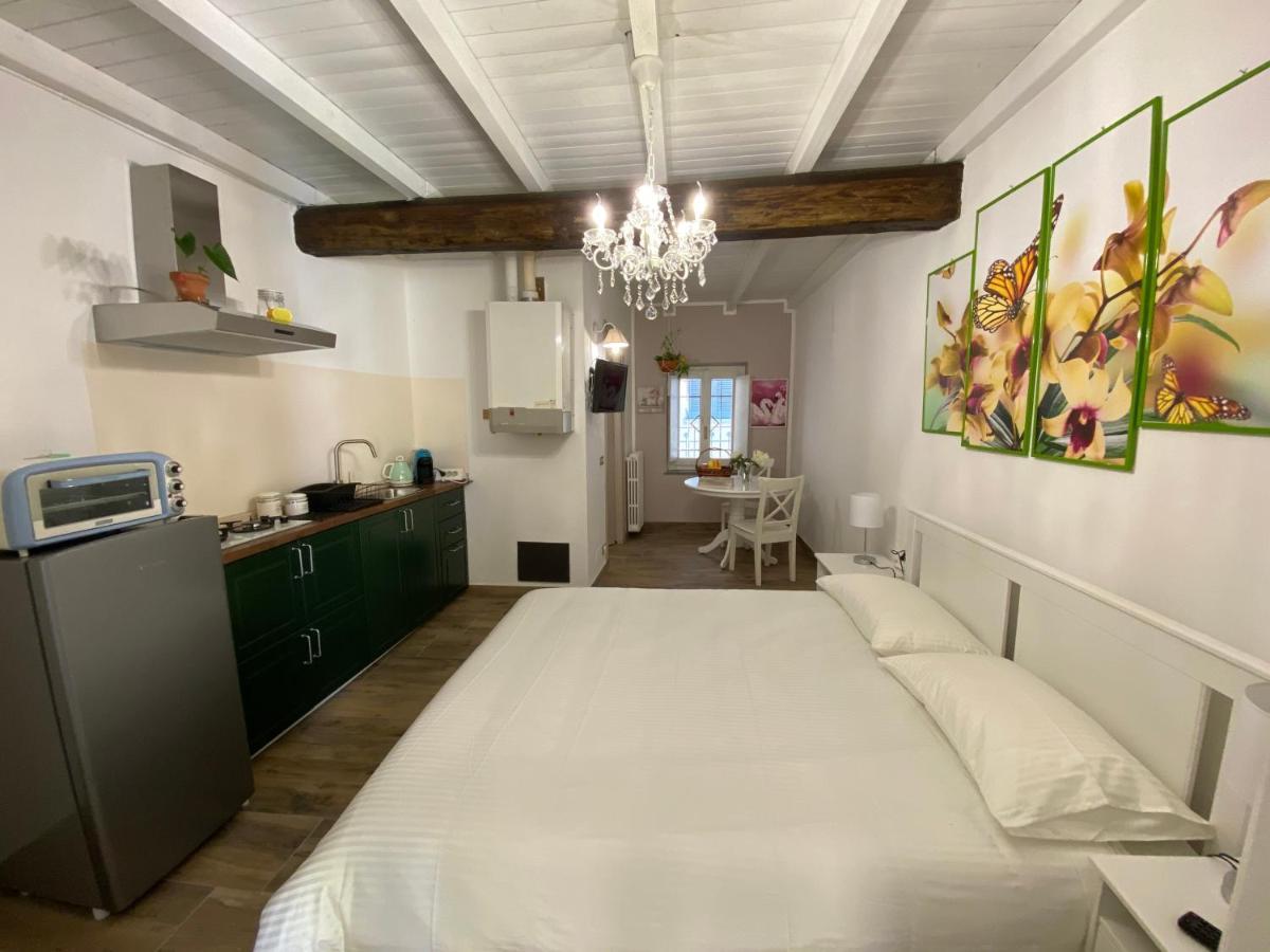 Appartement Nicolaus à Sesto Calende Extérieur photo