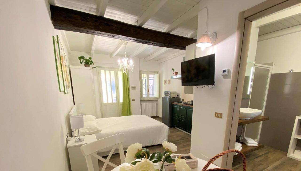 Appartement Nicolaus à Sesto Calende Extérieur photo