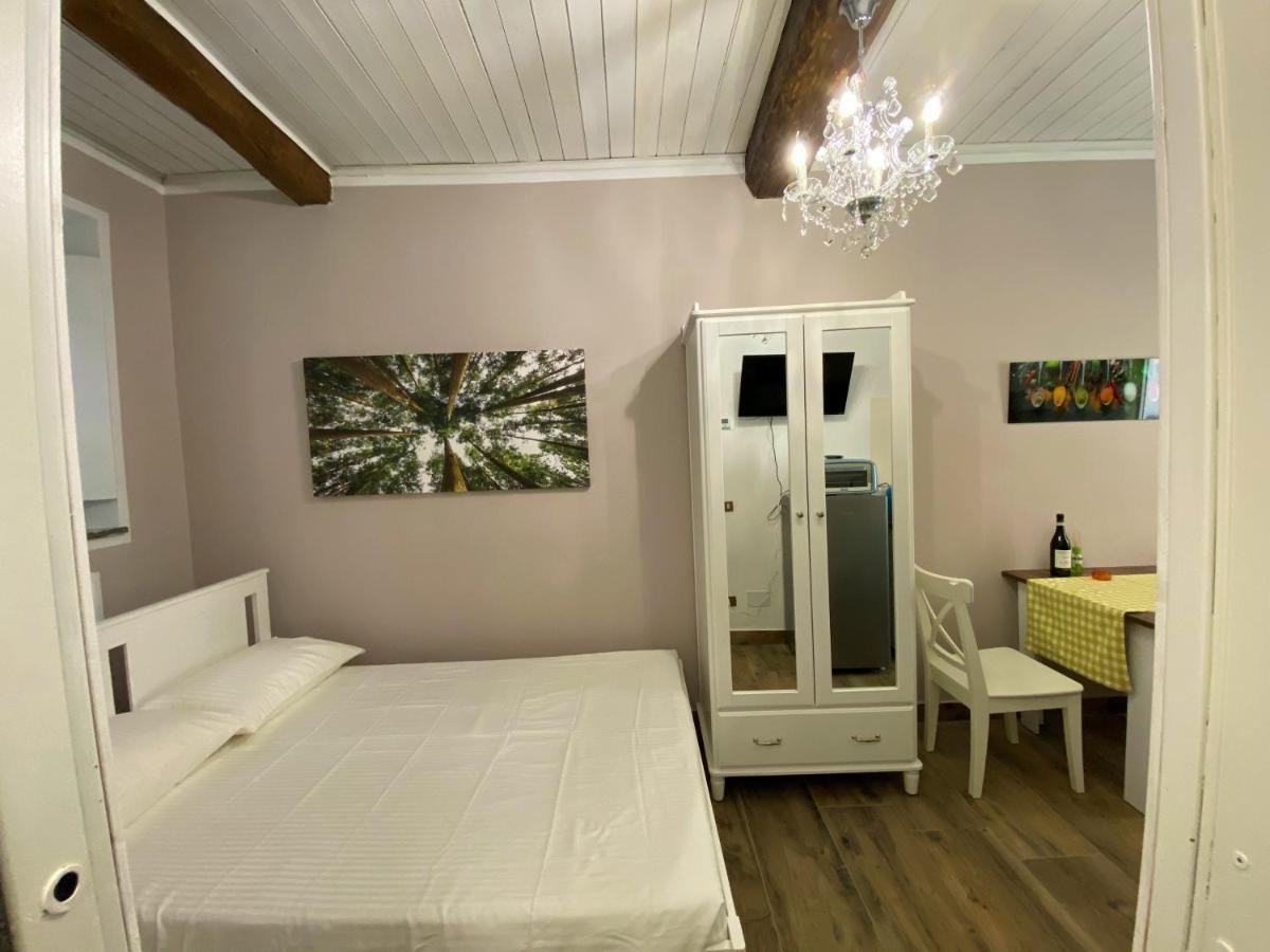 Appartement Nicolaus à Sesto Calende Extérieur photo
