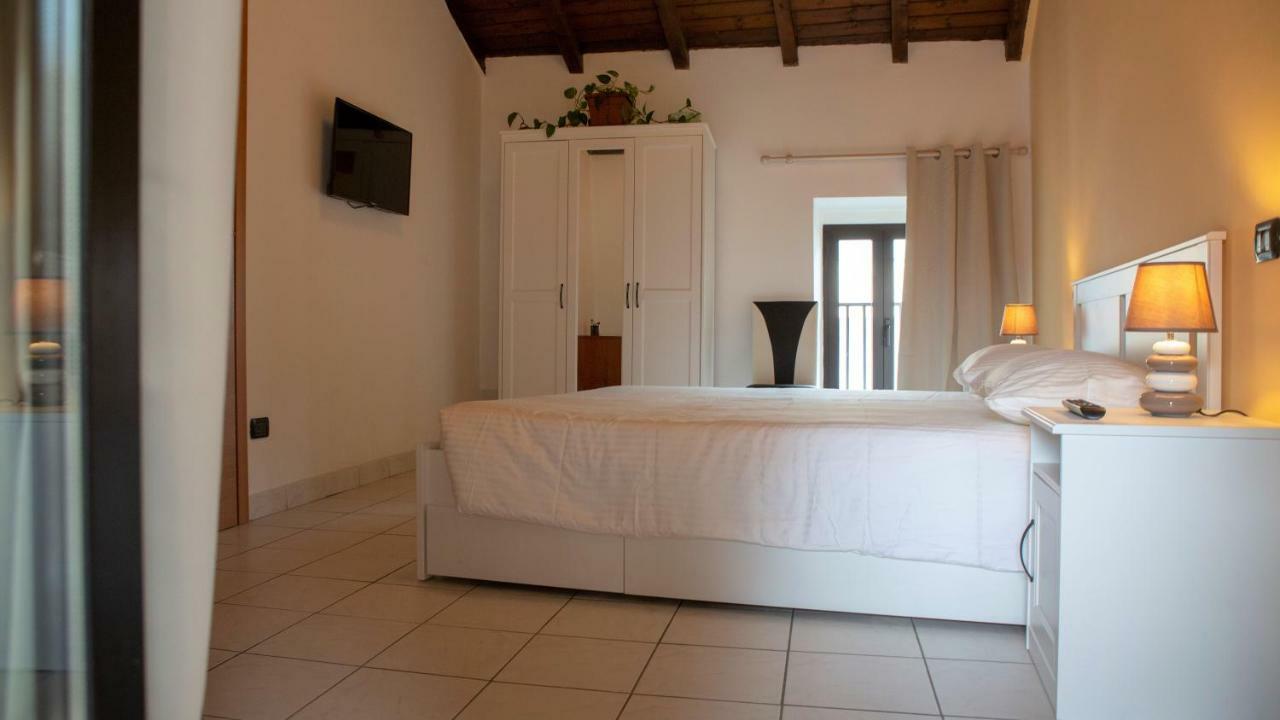 Appartement Nicolaus à Sesto Calende Extérieur photo